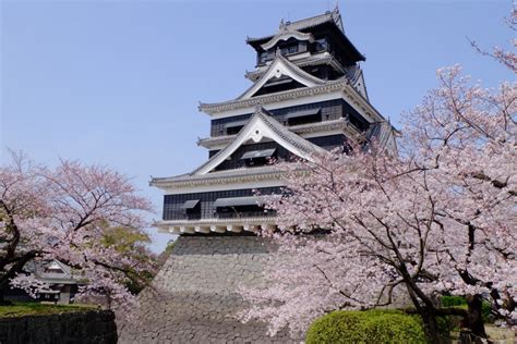  Le Château de Kumamoto: Une Forteresse Imprégnée d'Histoire et de Beauté Médiévale!