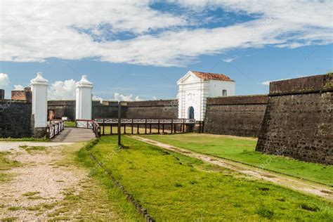 Le Fort de São José de Macapa: Un joyau historique à l'embouchure de l'Amazone !