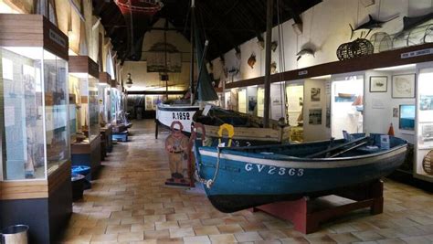  Le Musée de la Pêche de Huludao: Une plongée fascinante dans l'histoire maritime !